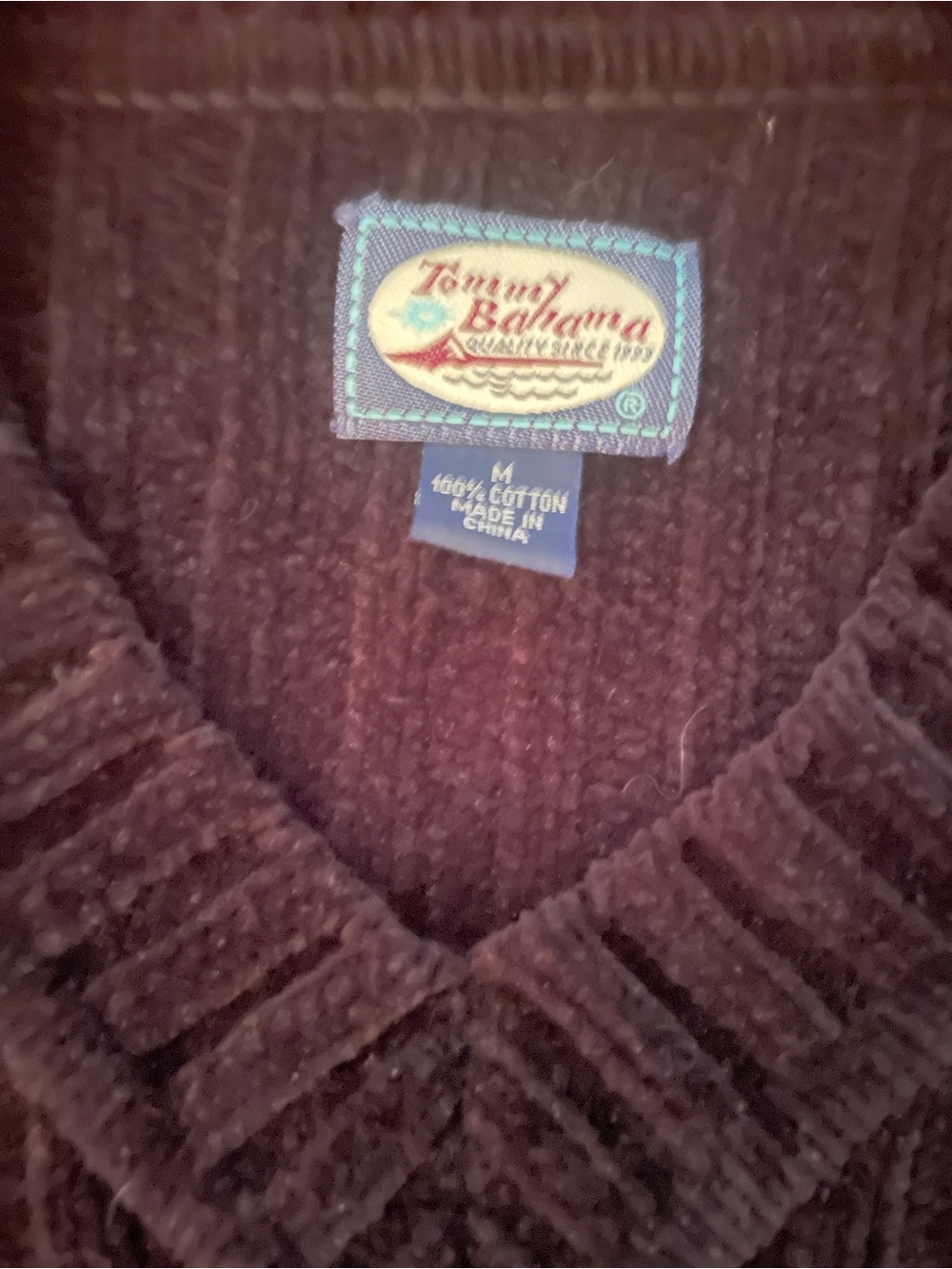 Tommy Bahama Chunky Ribbed V-Neck Sweater in Wine